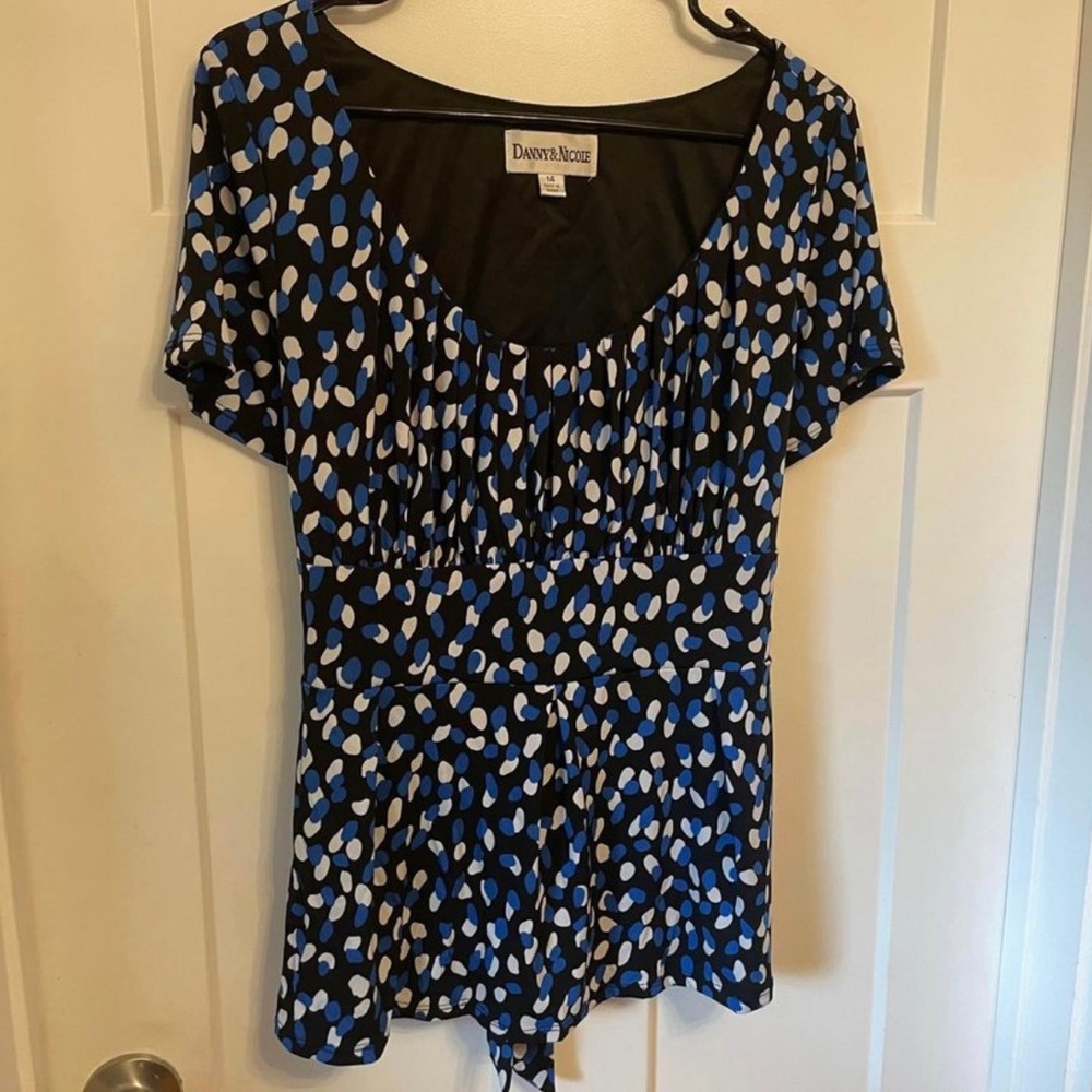 Danny and Nicole women’s blouse size 14